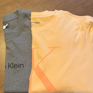 Calvin Klein Women's T-Shirts